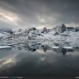 Fiordi innevati alle lofoten