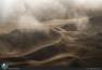 Dune avvolte dalla nebbia a Sandwich Harbour