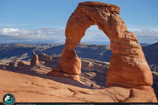 Delicate Arch con persona