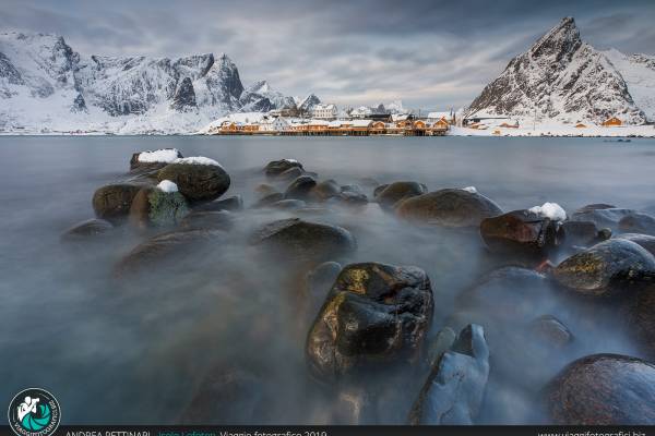 Reine e rocce bagnate