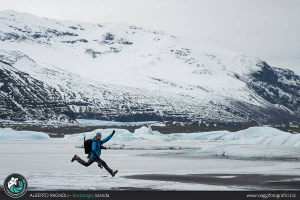 Saltando sui ghiacciai islandesi