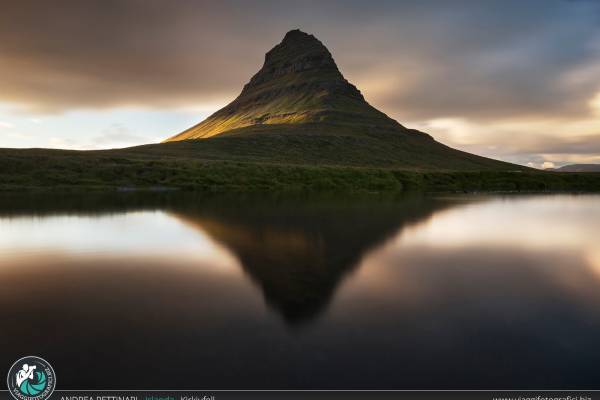 Kirkjufell al tramonto