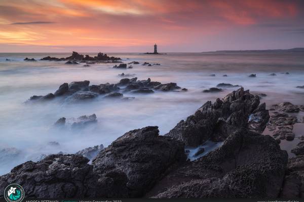 Il faro di mangiabarche con lunga esposizione