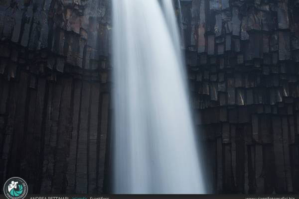 forme e geometrie a Svartifoss