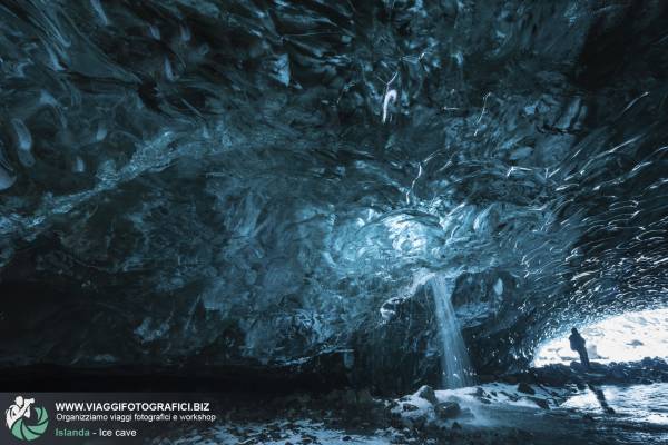Ice Cave a Vatnajokull: la grotta di Ghiaccio più grande e maestosa al mondo!