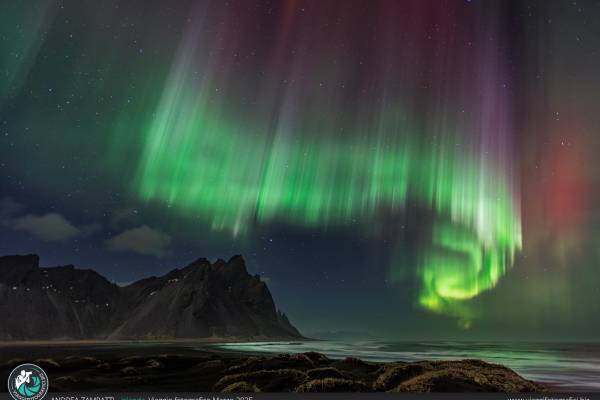 Tour fotografico in Islanda: l’autunno tra aurore, paesaggi lunari e coste selvagge. Tour fotografico in Islanda: l’autunno tra aurore, paesaggi lunari e coste selvagge.