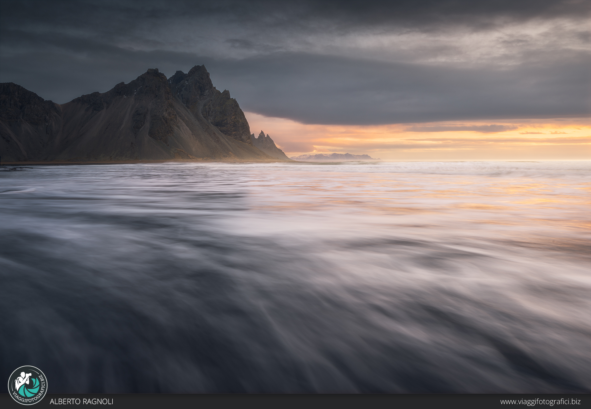 Alba al vestrahorn a marzo, Islanda.