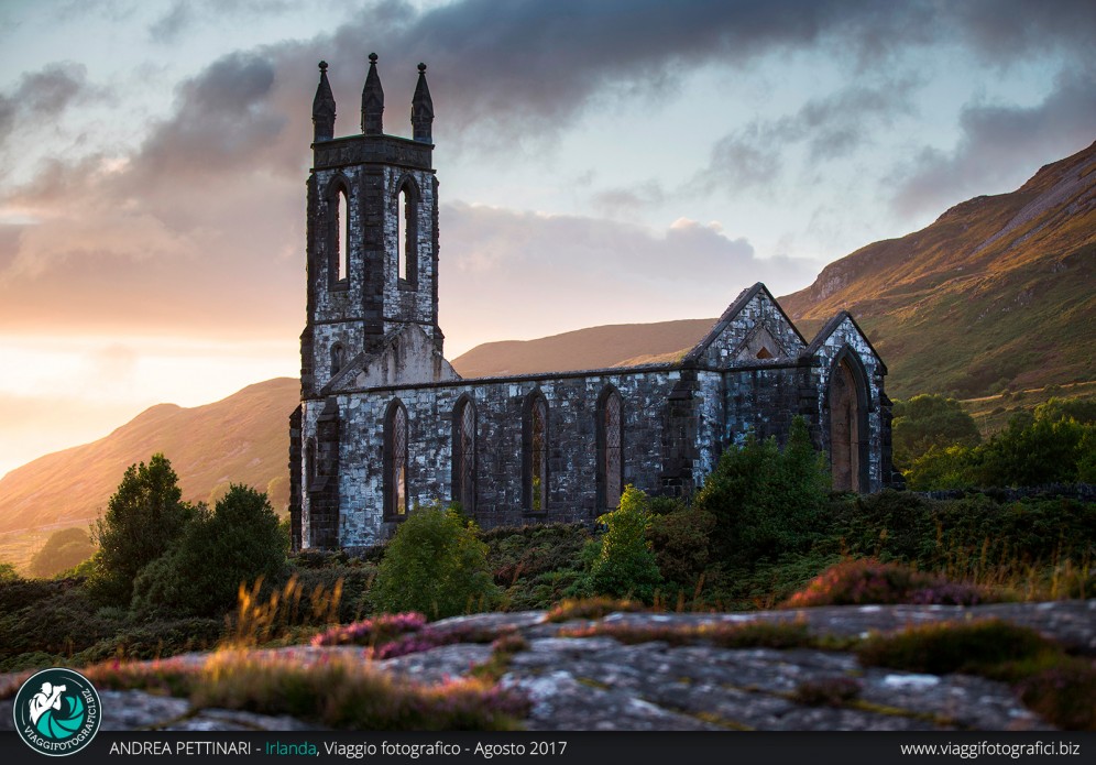 Dunlewey Church al tramonto