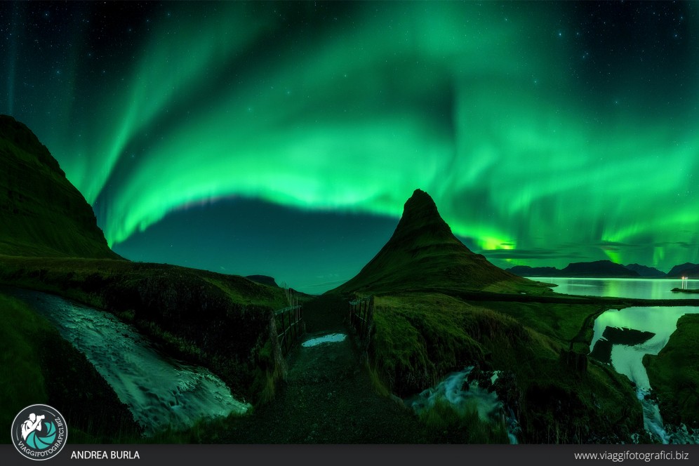 Esplosione di Aurora in Islanda.