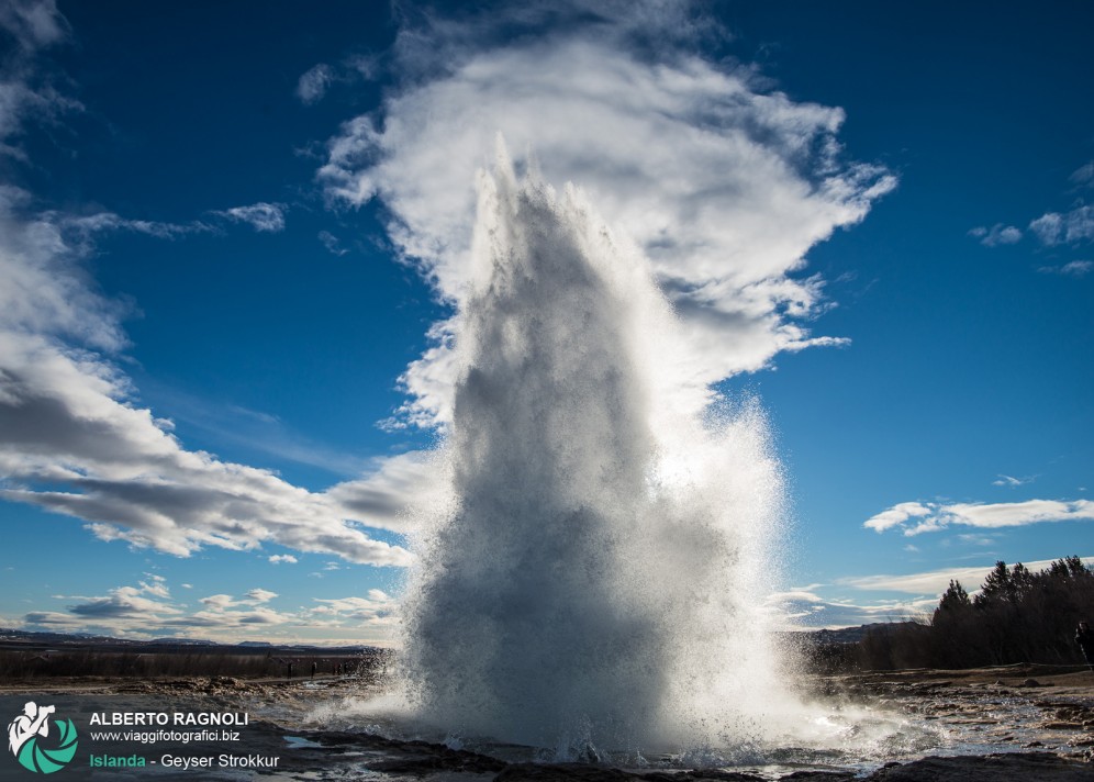 Geyser di Strokkur