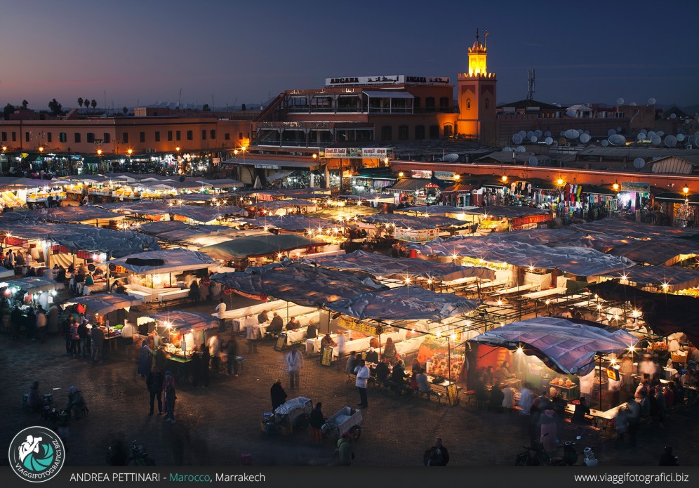 la piazza prende vita