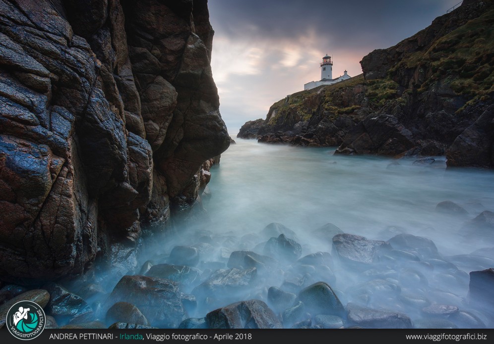 Onde e scogli a Fanad Head