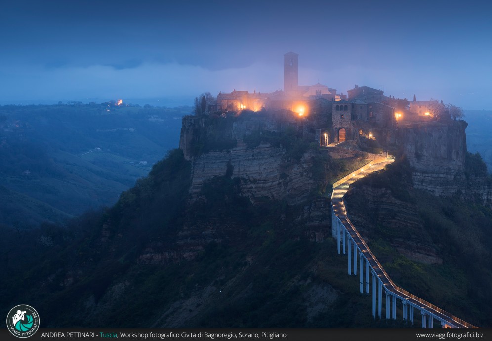 Ora blu a Civita