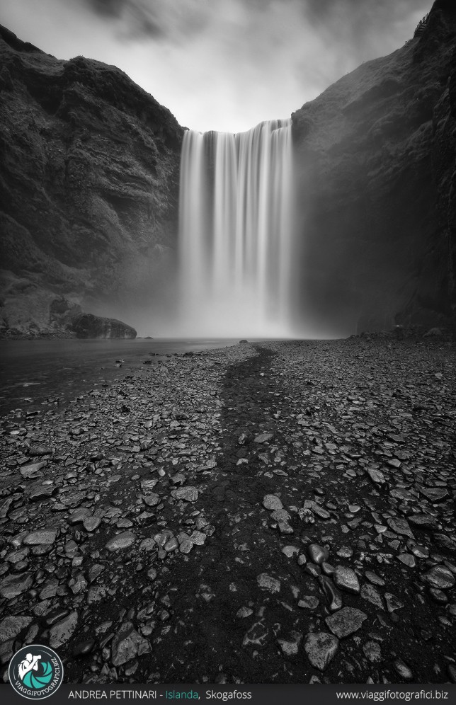 Skógafoss in bianco e nero