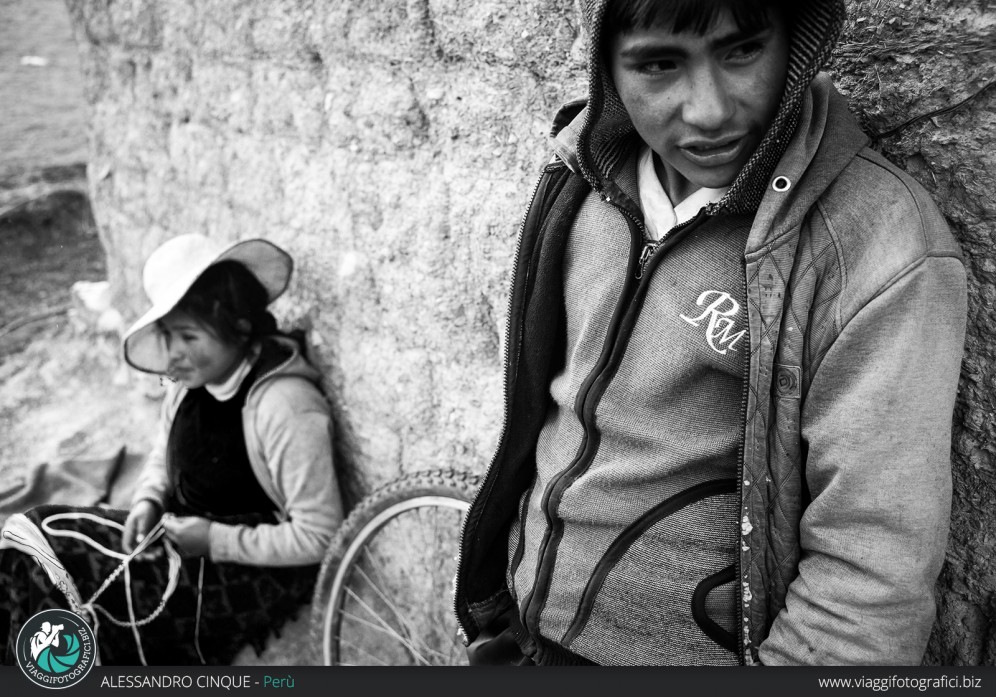 Scene di vita quotidiana a Puno, Perù.